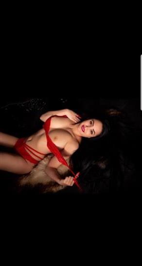 Elli Vip, escort in Cagliari id2392